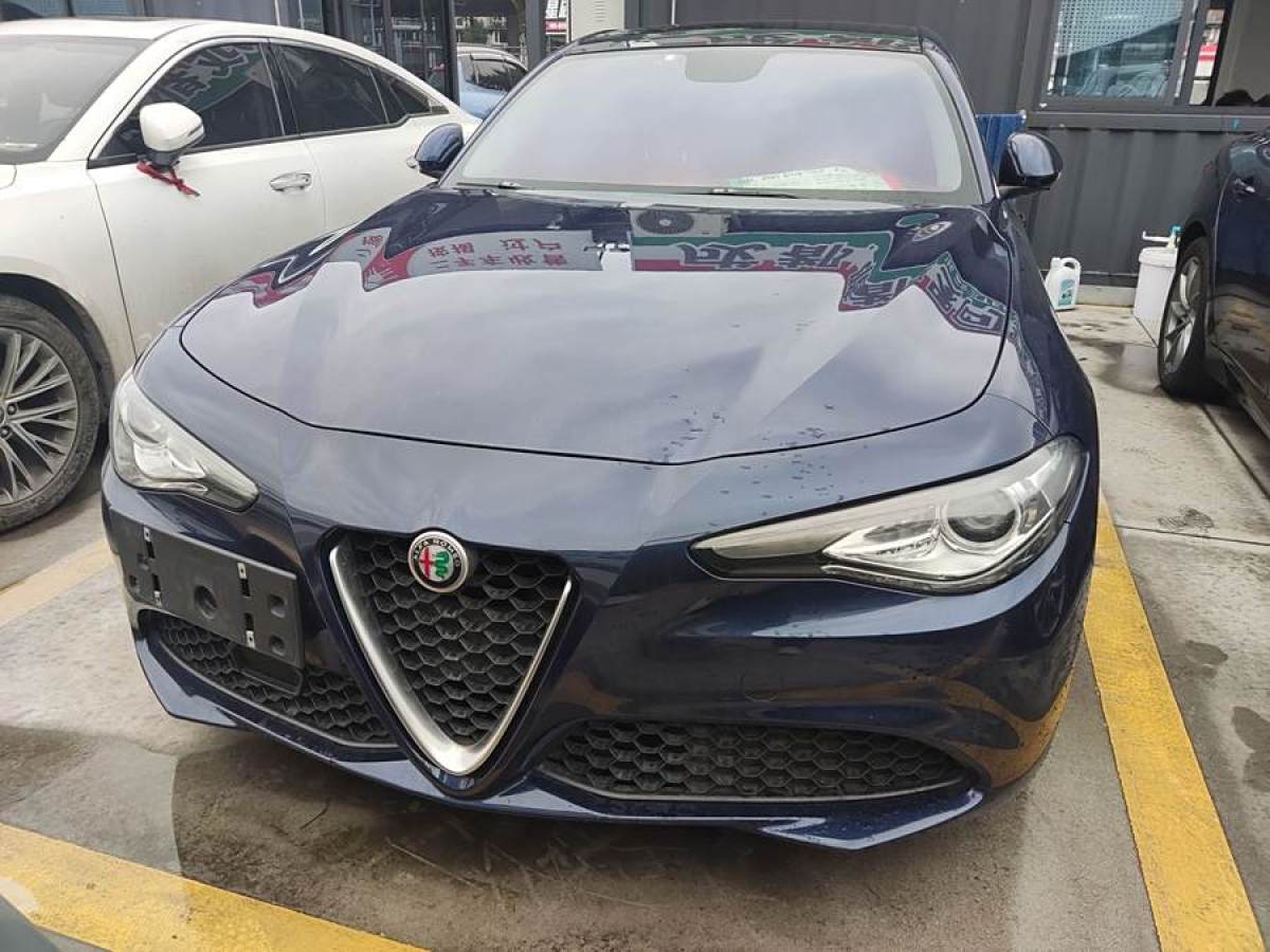 2018年4月阿爾法·羅密歐 Giulia  2017款 2.0T 280HP 豪華版