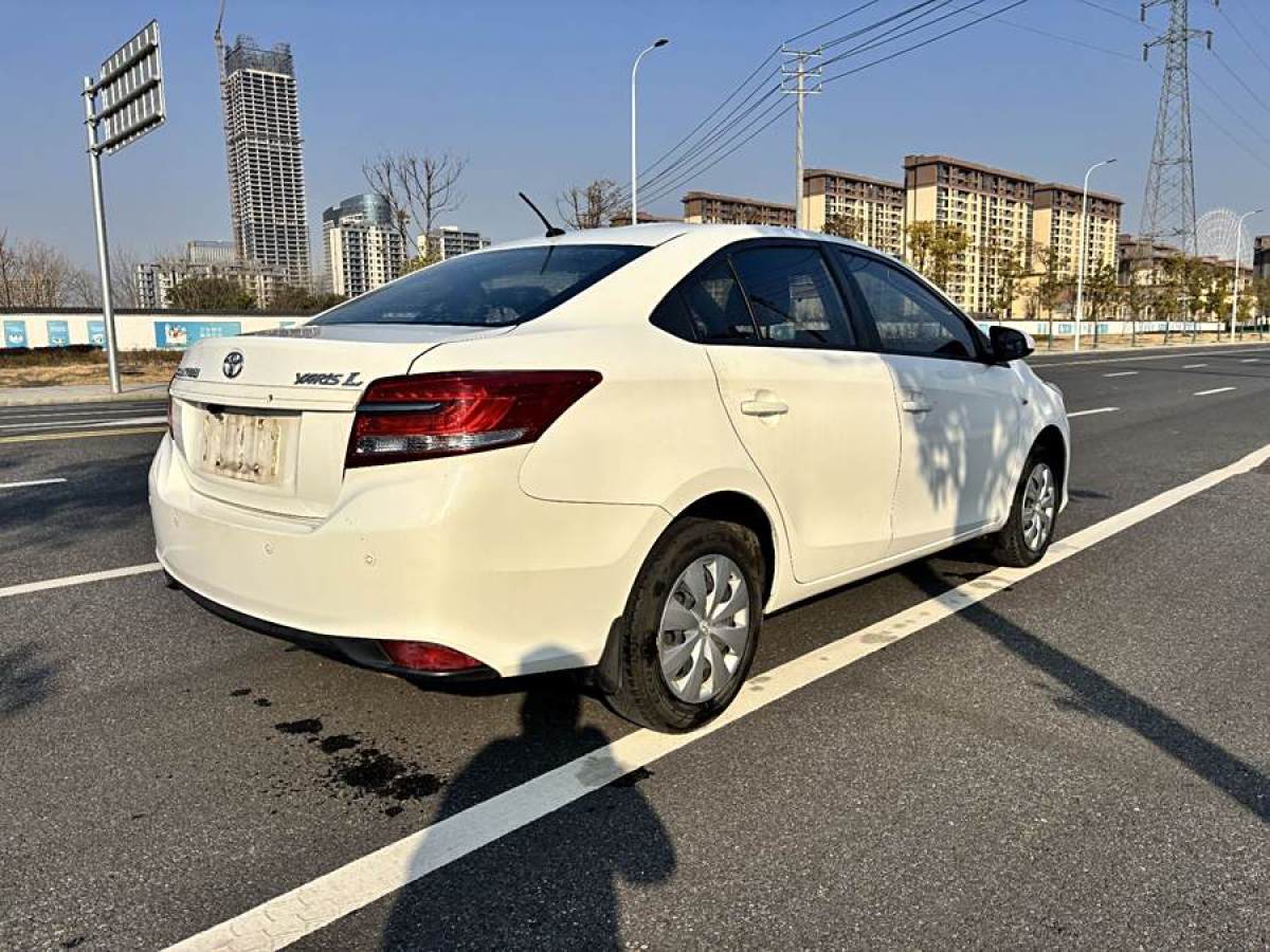 豐田 YARiS L 致享  2020款 1.5L CVT領(lǐng)先版圖片