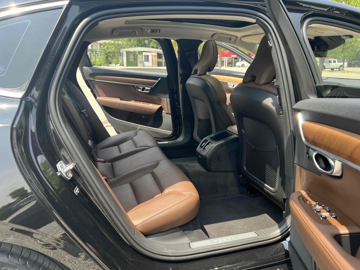 2019年10月沃爾沃 S90  2020款 改款 T5 智逸豪華版