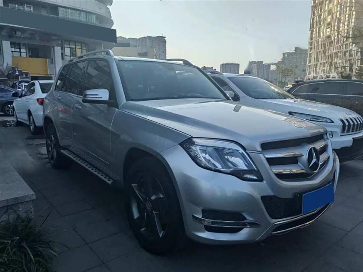 奔馳 奔馳GLK級(jí)  2013款 GLK 300 4MATIC 動(dòng)感天窗型圖片