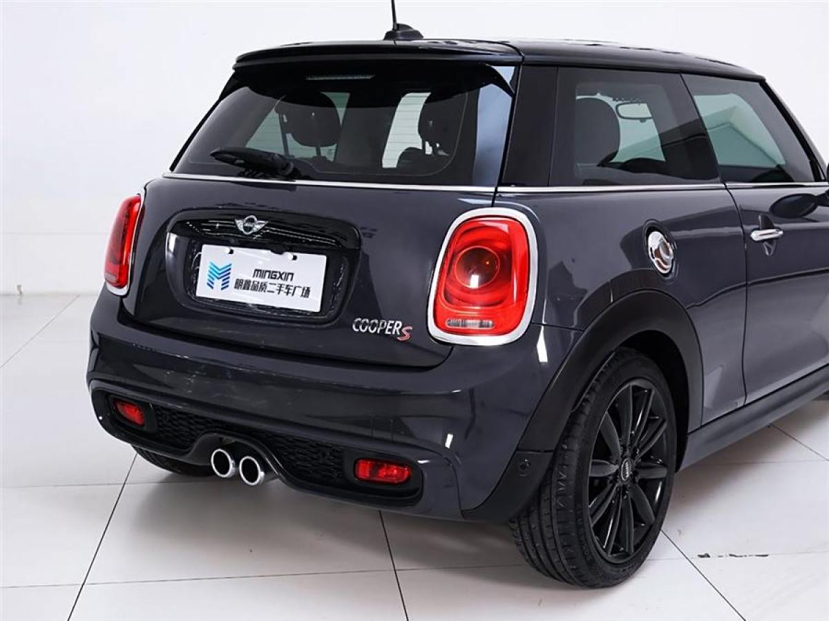 MINI CLUBMAN  2017款 2.0T COOPER S 賽車控圖片