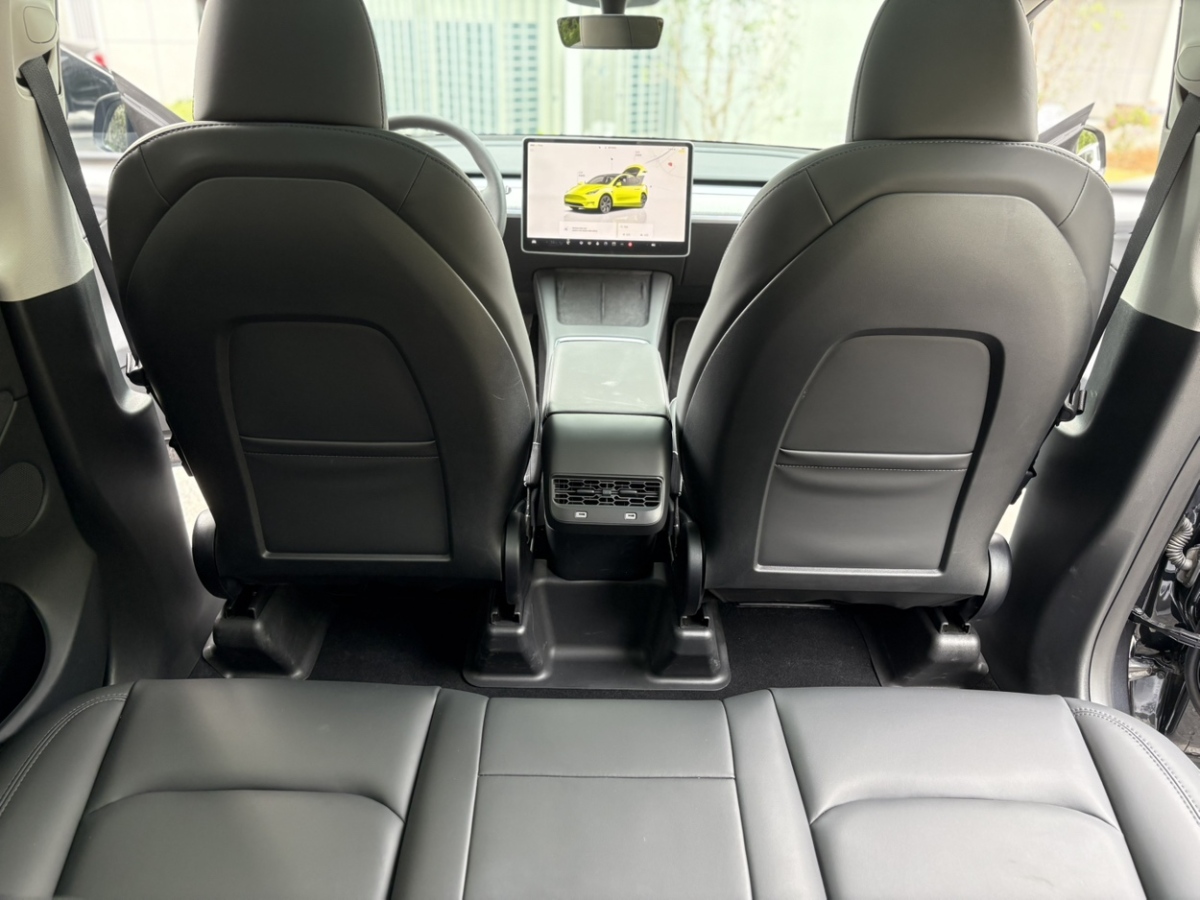 特斯拉 Model Y  2024款 后輪驅(qū)動版圖片