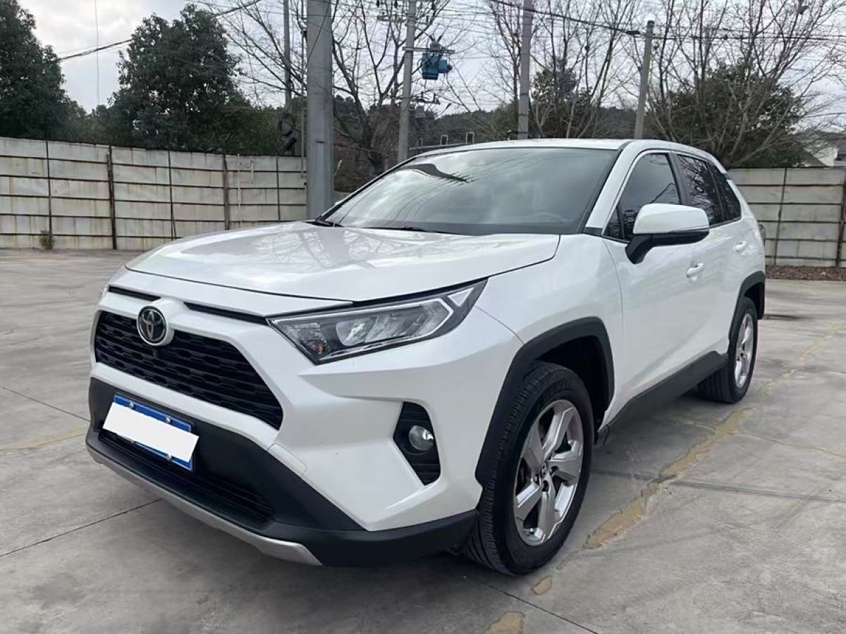 2021年1月豐田 RAV4榮放  2020款 2.0L CVT兩驅風尚PLUS版