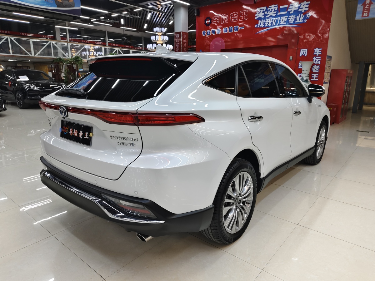 豐田 凌放HARRIER  2022款 雙擎 2.5L CVT四驅(qū)旗艦版圖片