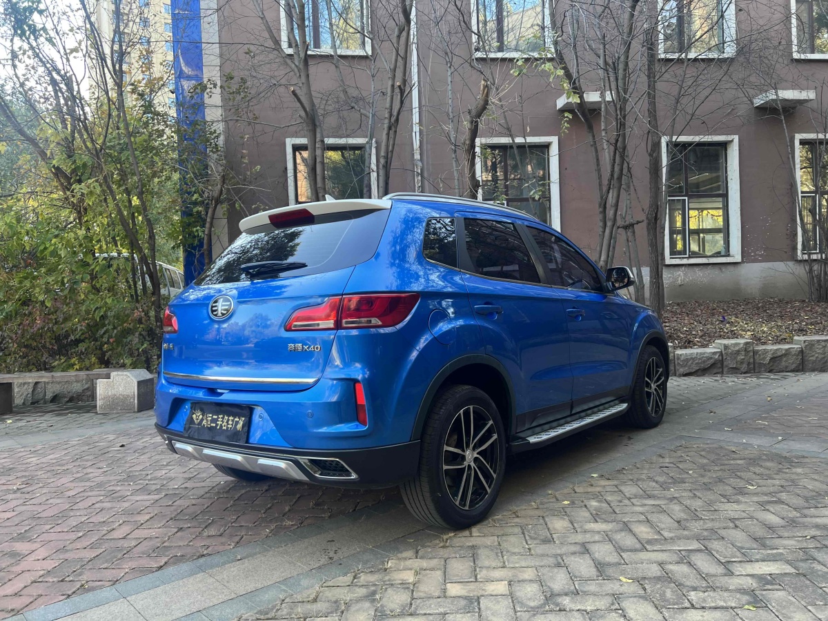 奔騰 X40  2017款 1.6L 自動豪華型圖片