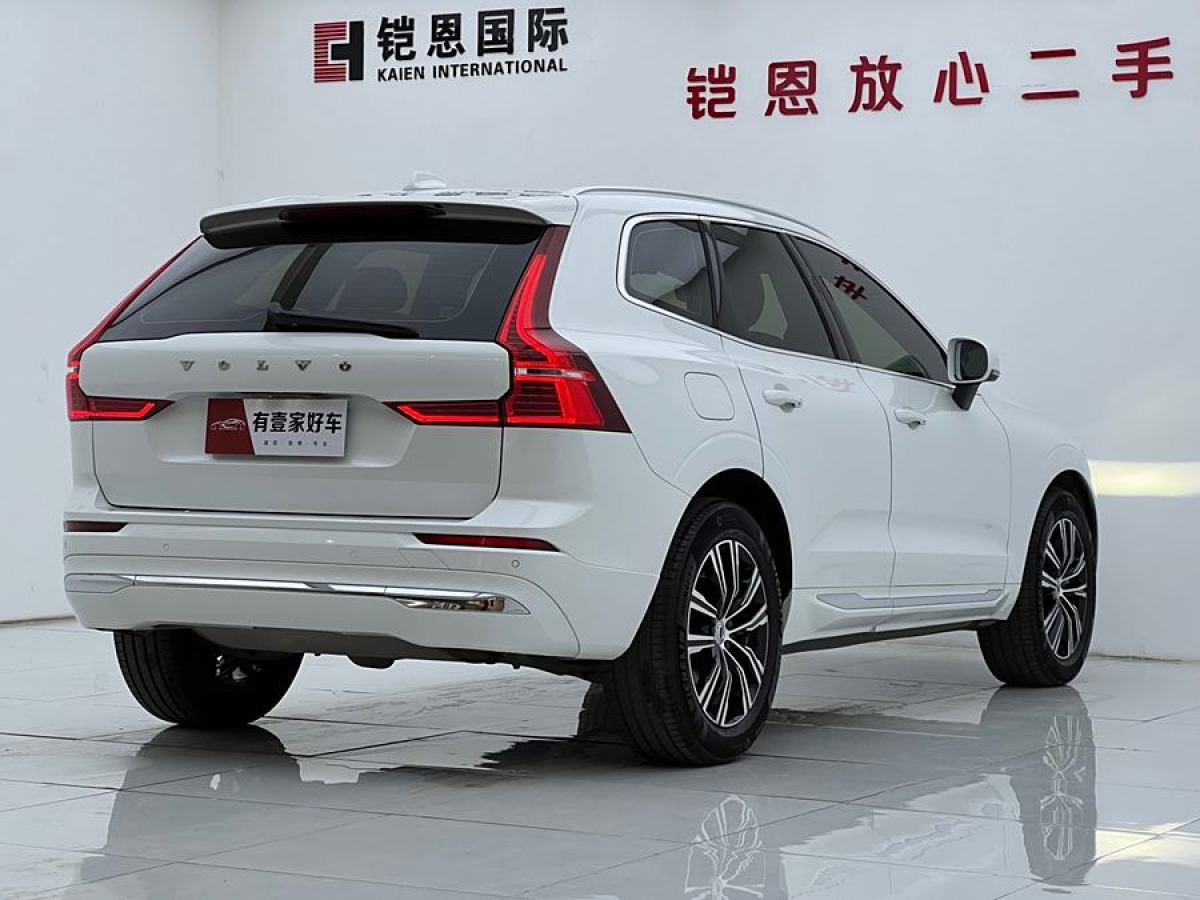 沃爾沃 XC60  2022款 B5 四驅(qū)智遠(yuǎn)豪華版圖片