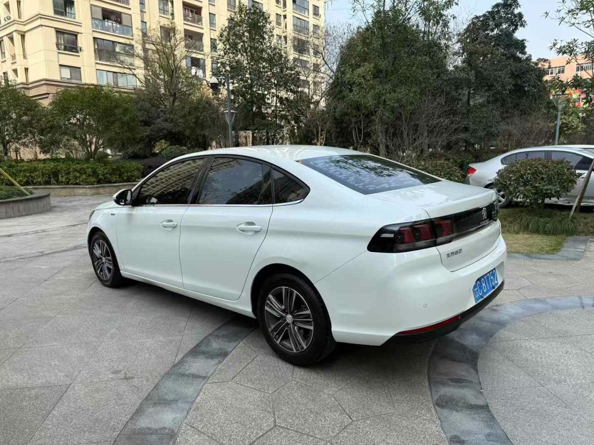 標(biāo)致 308  2019款 1.6L 手動時尚版圖片