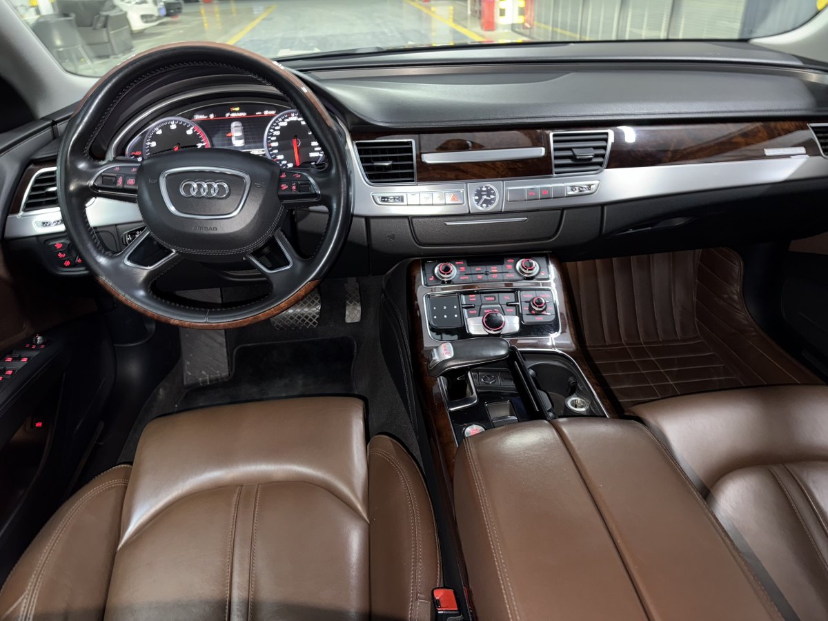 奧迪 奧迪A8  2013款 A8L 55 TFSI quattro豪華型圖片