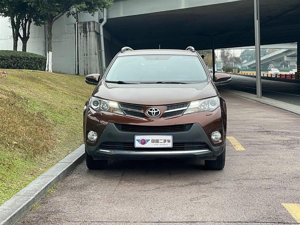 豐田 RAV4榮放  2013款 2.5L 自動四驅(qū)豪華版圖片