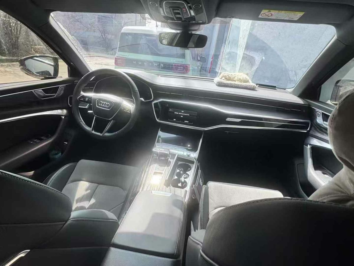 奧迪 奧迪A6L  2024款 40 TFSI 豪華動(dòng)感型圖片