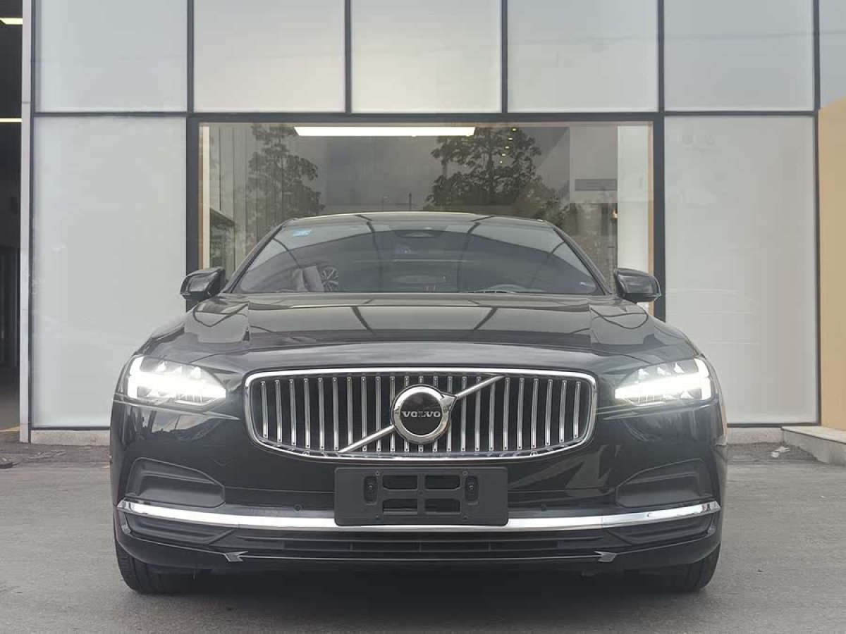 沃爾沃 S90  2023款 B5 智逸豪華版圖片