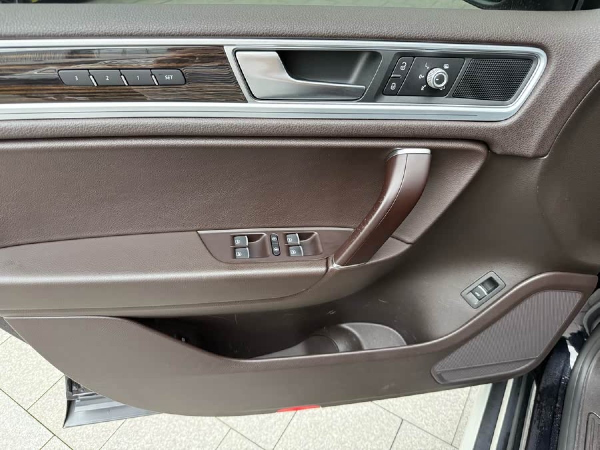 大眾 途銳  2017款 3.0TSI 馭岳型圖片