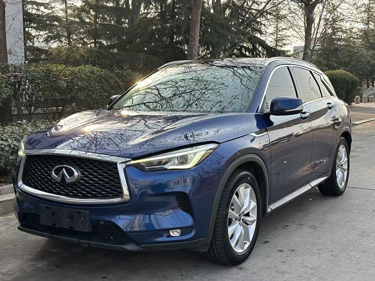 英菲尼迪 QX50  2018款 2.0T 兩驅(qū)時(shí)尚版圖片