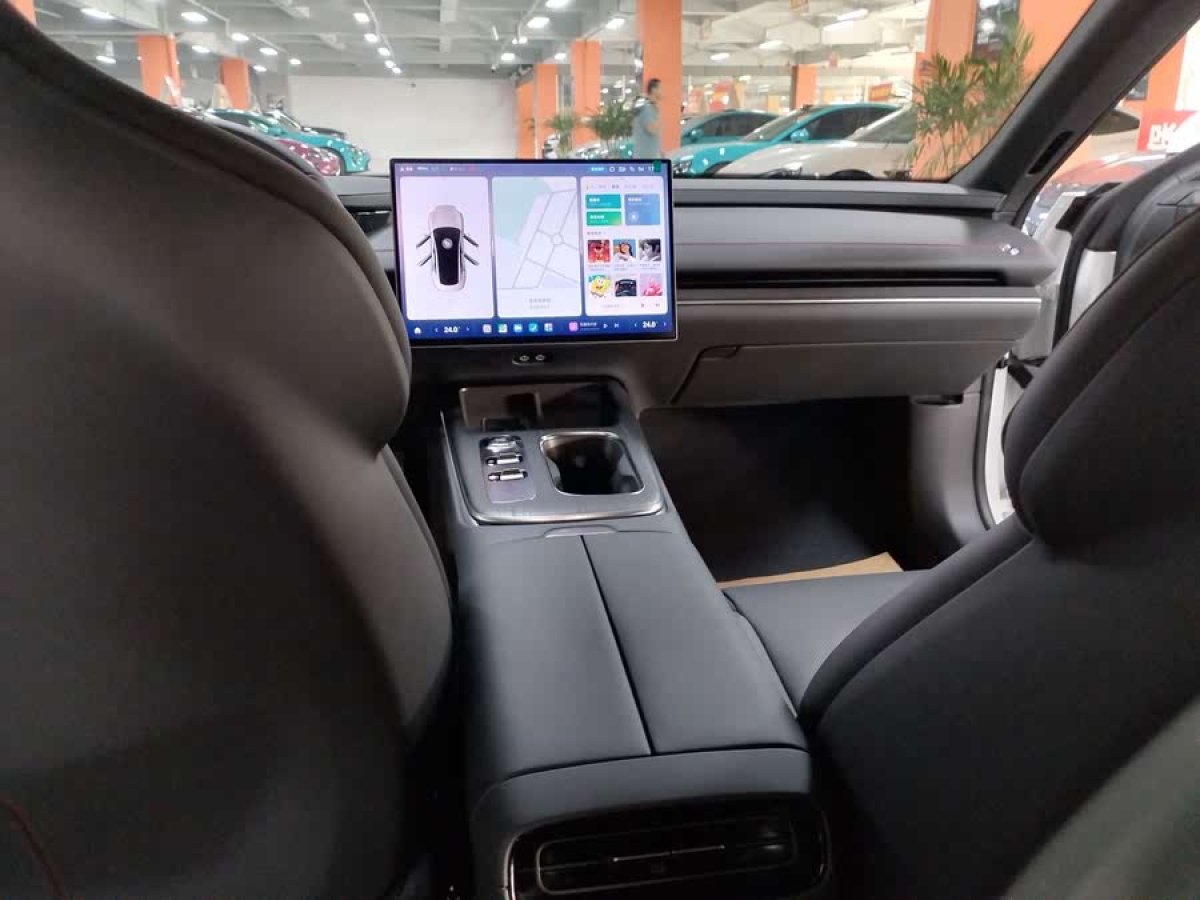 小米 小米SU7  2024款 700km 后驅(qū)長續(xù)航智駕版圖片