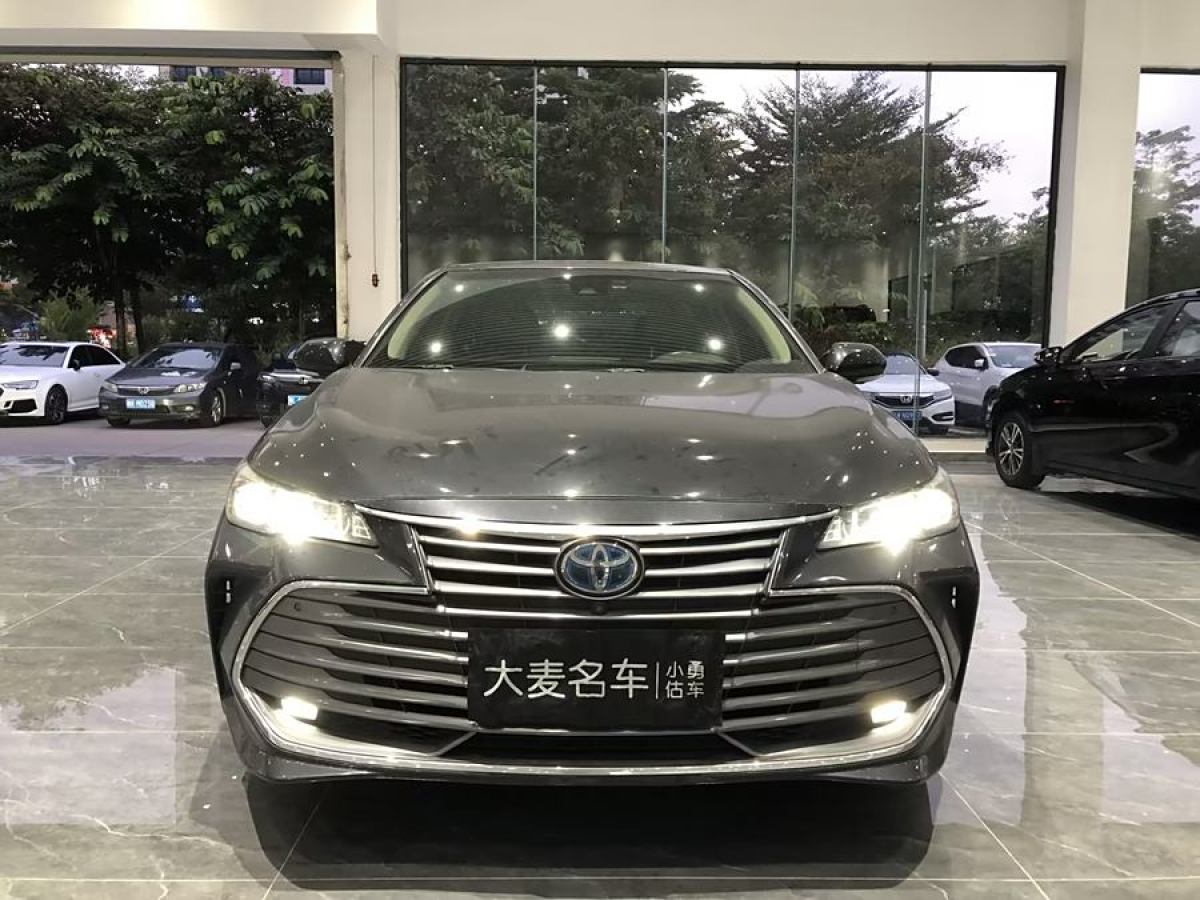 豐田 亞洲龍  2019款 雙擎 2.5L XLE尊貴版 國(guó)V圖片