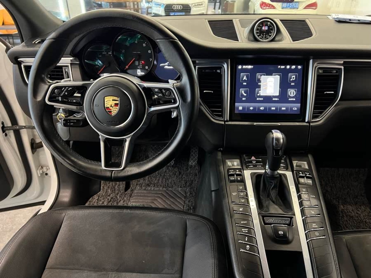 保時(shí)捷 Macan  2014款 Macan 2.0T圖片