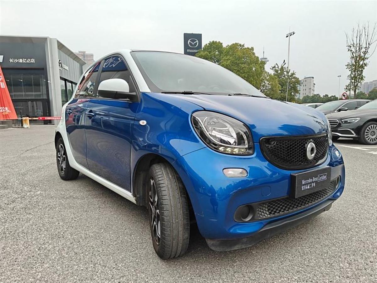 smart forfour  2018款 0.9T 66千瓦先鋒版圖片