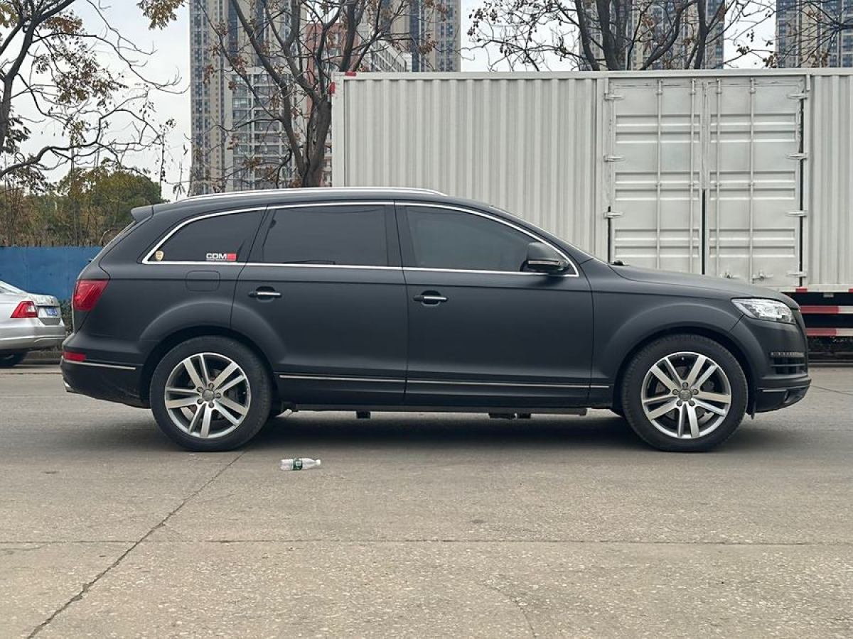 奧迪 奧迪Q7  2014款 35 TFSI 運(yùn)動(dòng)型圖片