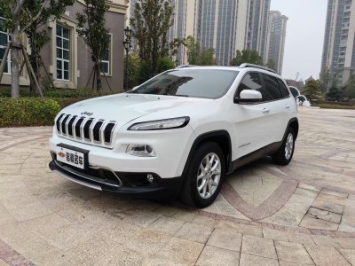 2018年1月 Jeep 自由光 2.0L 領(lǐng)先版圖片