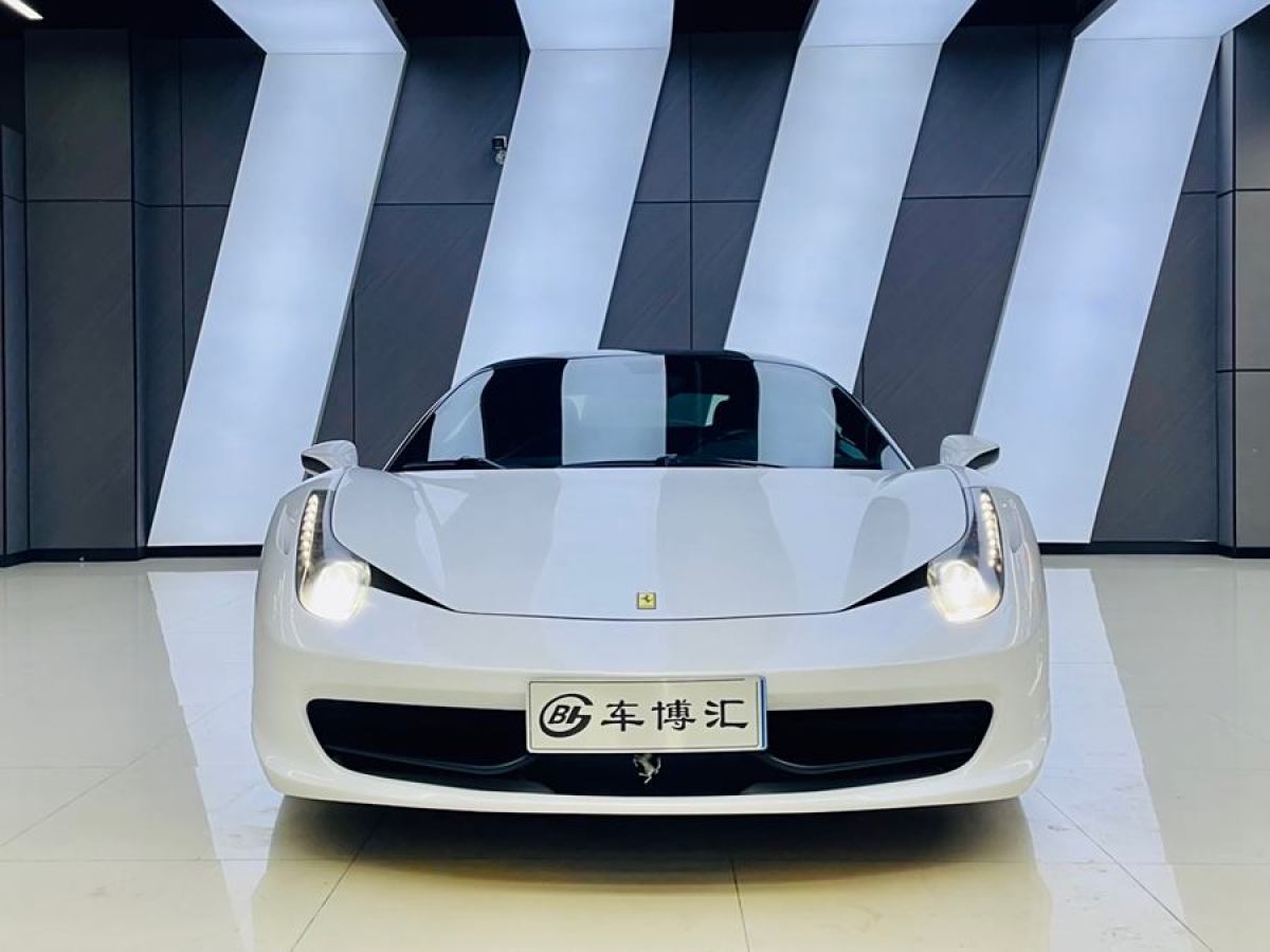 2014年4月法拉利 458  2011款 4.5L Italia