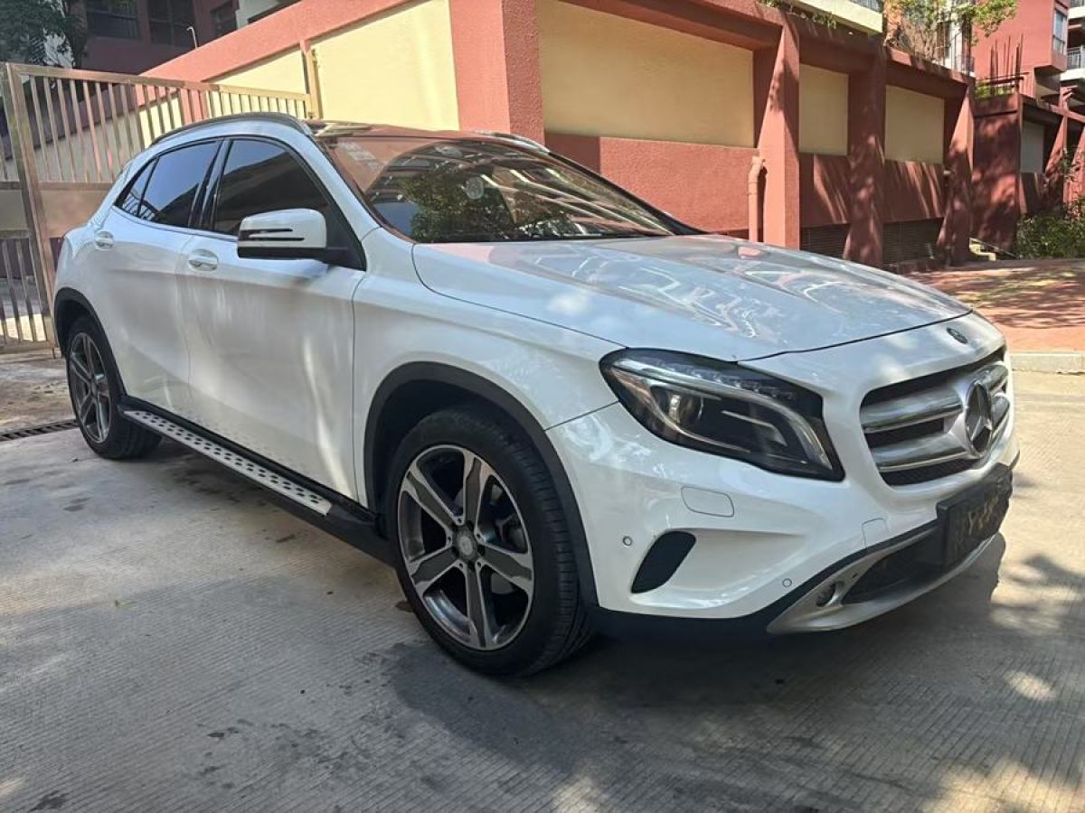 奔馳 奔馳GLA  2015款 GLA 220 4MATIC 豪華型圖片