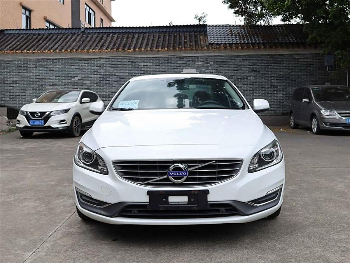 2015年2月沃爾沃 S60  2015款 L 2.0T 智遠(yuǎn)版