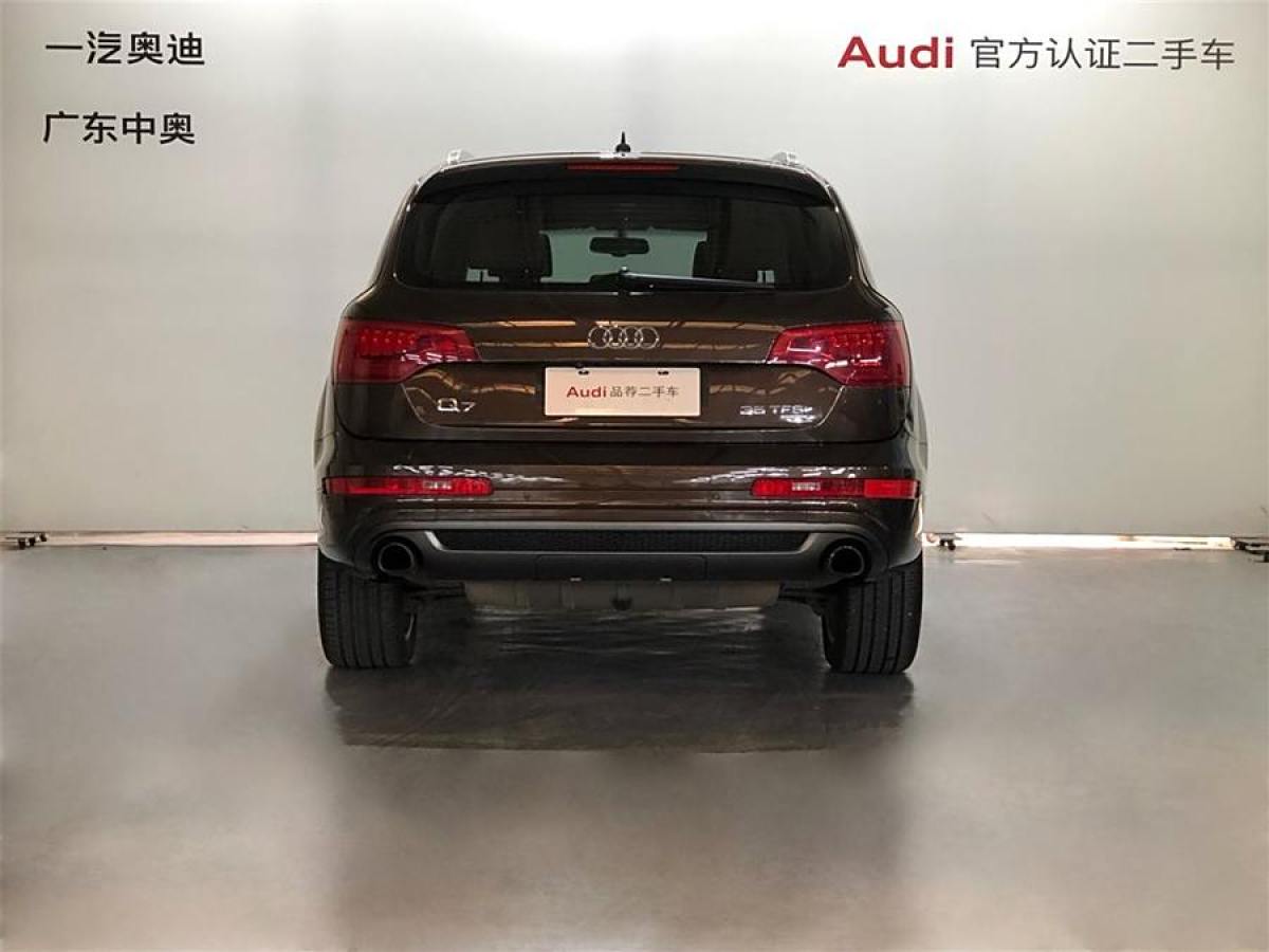 奧迪 奧迪Q7  2014款 35 TFSI 運(yùn)動(dòng)型圖片