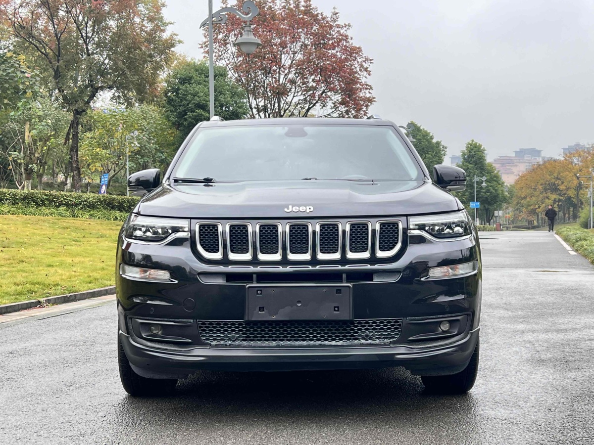 Jeep 指揮官  2018款 2.0T 兩驅(qū)進(jìn)享版 國(guó)VI圖片