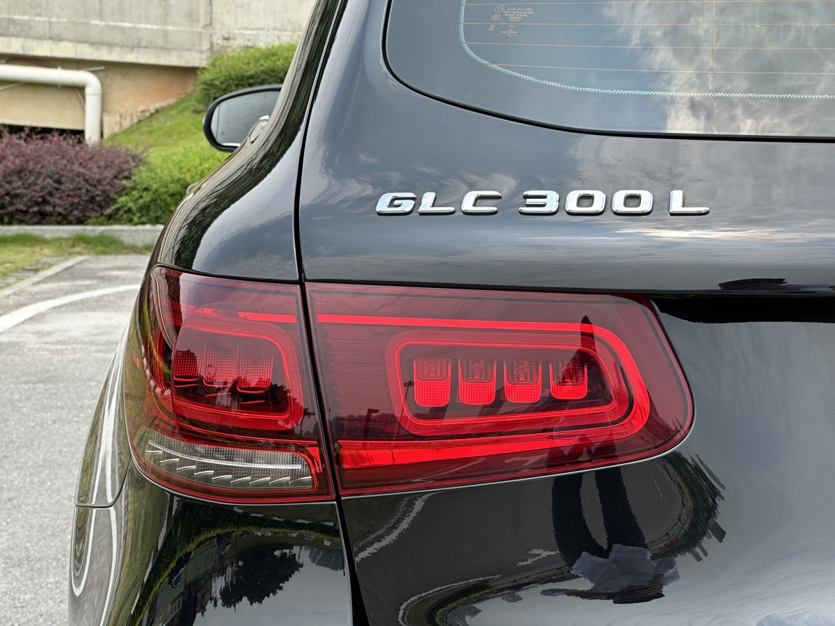 2019年11月奔驰 奔驰GLC  2020款 GLC 300 L 4MATIC 动感型