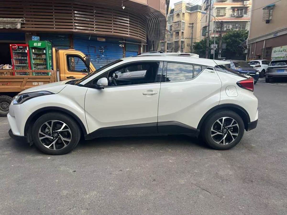 2021年1月豐田 C-HR  2020款 2.0L 領(lǐng)先版