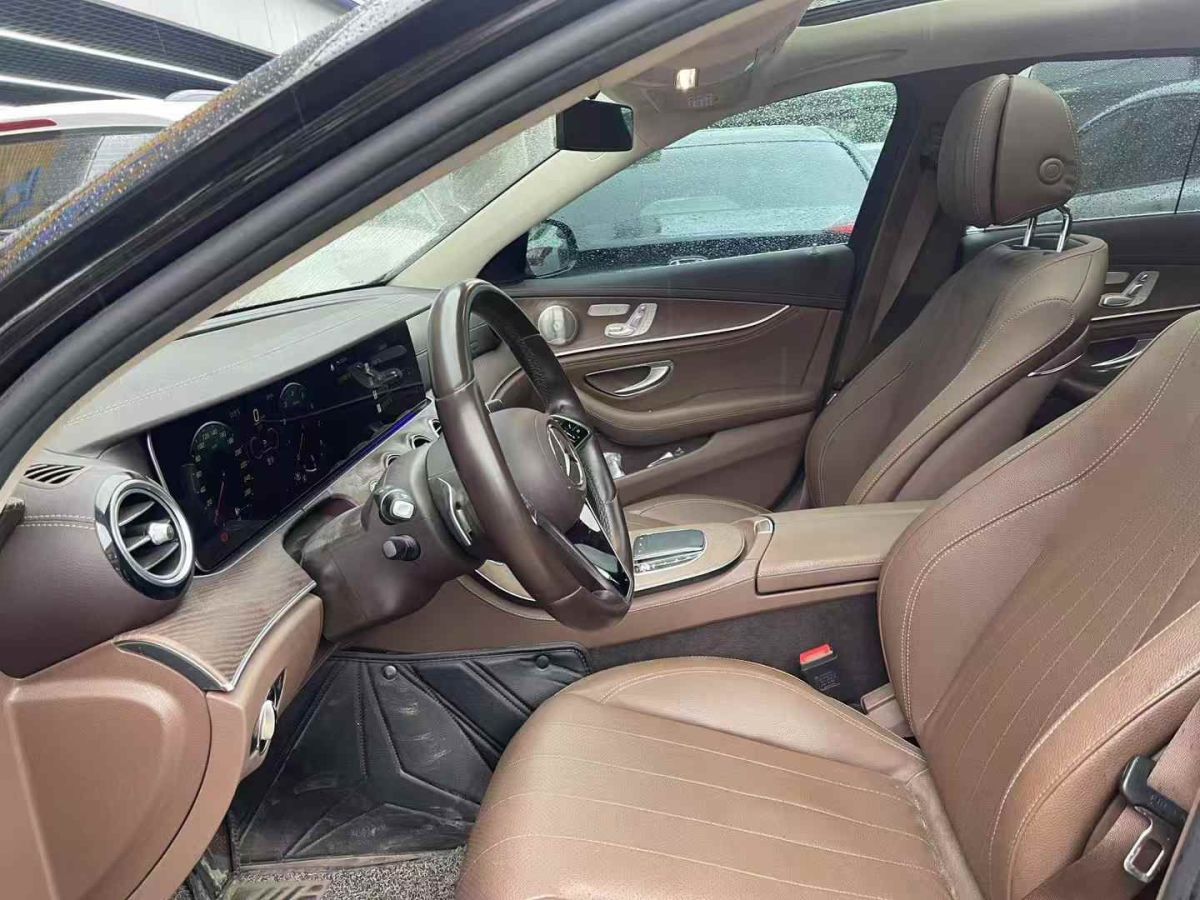 奔馳 奔馳E級(jí)  2022款 E 300 L 豪華型圖片
