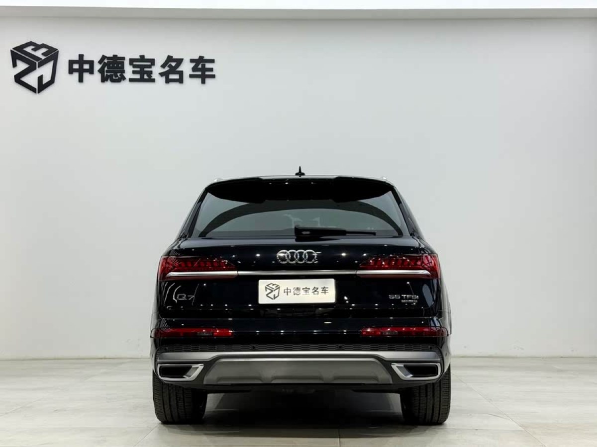 奧迪 奧迪Q7  2023款 55 TFSI quattro S line運(yùn)動(dòng)型圖片