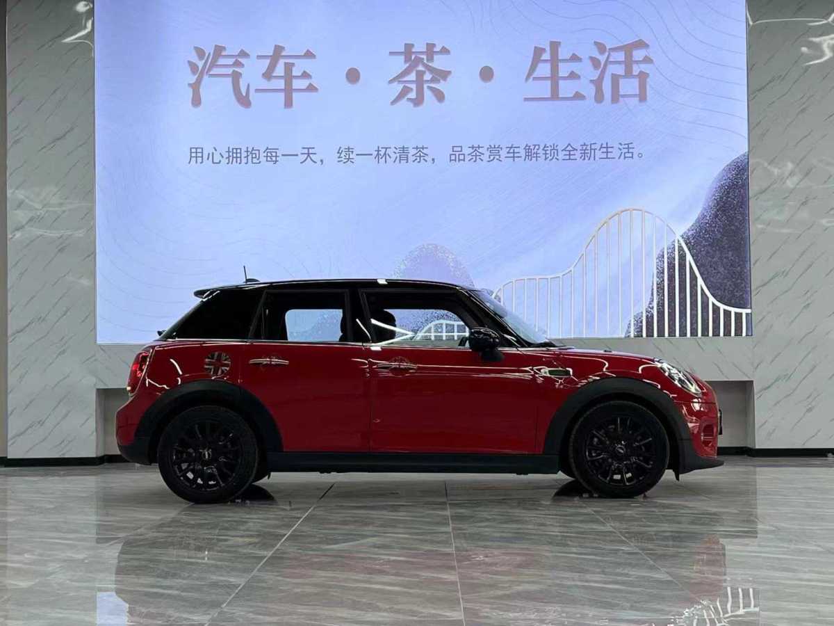 MINI MINI  2018款 1.5T COOPER 經(jīng)典派 五門(mén)版圖片