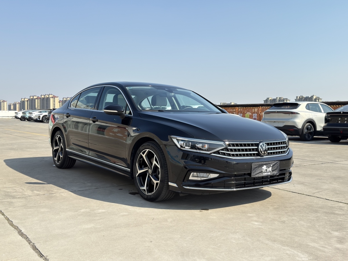 大眾 邁騰  2023款 200萬輛紀念版 330TSI DSG豪華型圖片