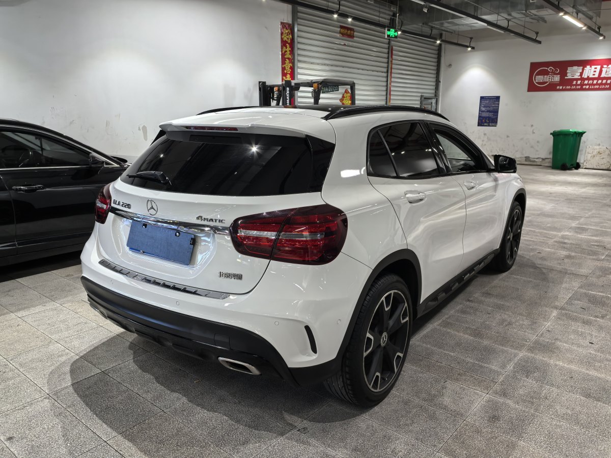 2019年6月奔馳 奔馳GLA  2018款 GLA 220 4MATIC 運(yùn)動(dòng)型