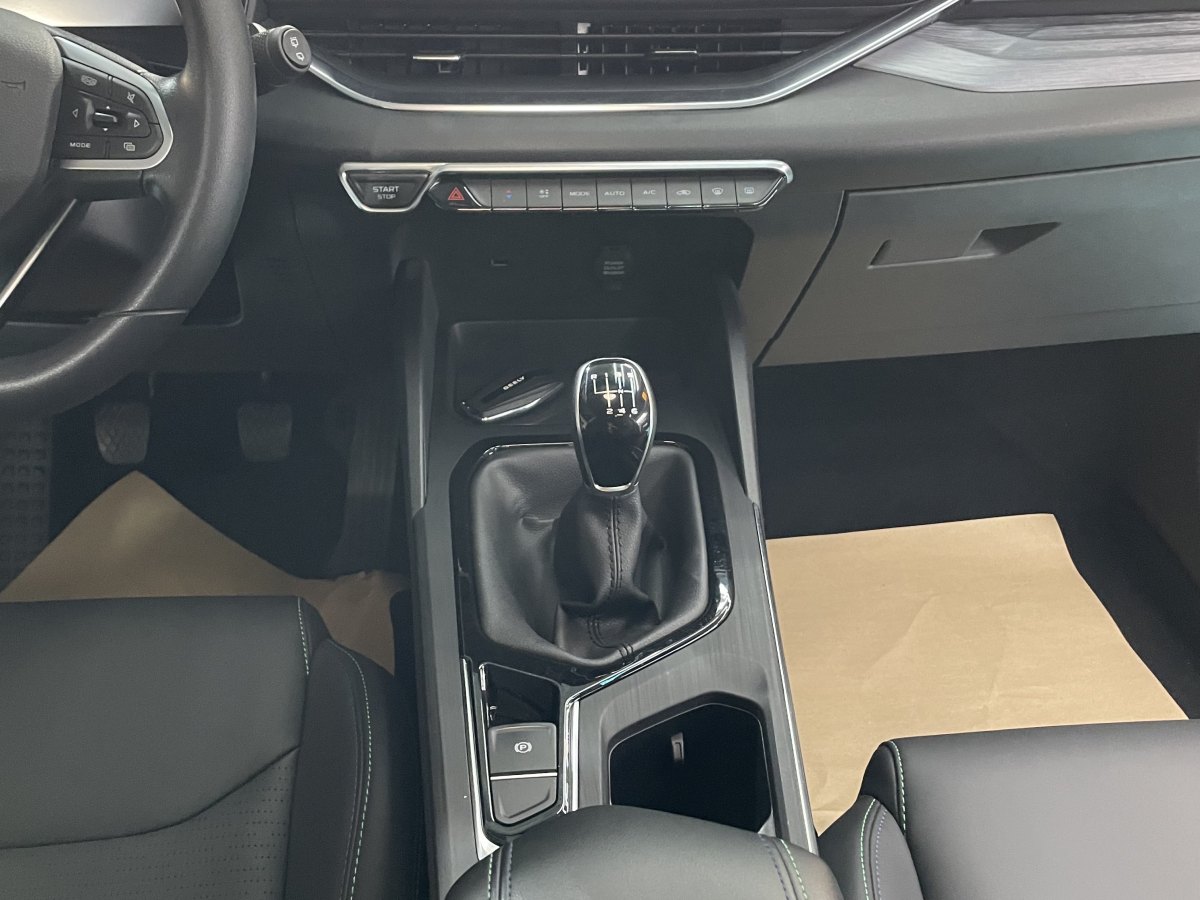 吉利 帝豪S  2021款 1.4T 手动舒适型图片
