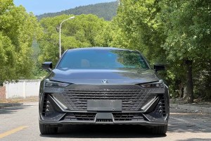 長安UNI-V 長安 1.5T 尊貴型