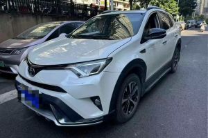 RAV4荣放 丰田 2.0L CVT两驱风尚X版