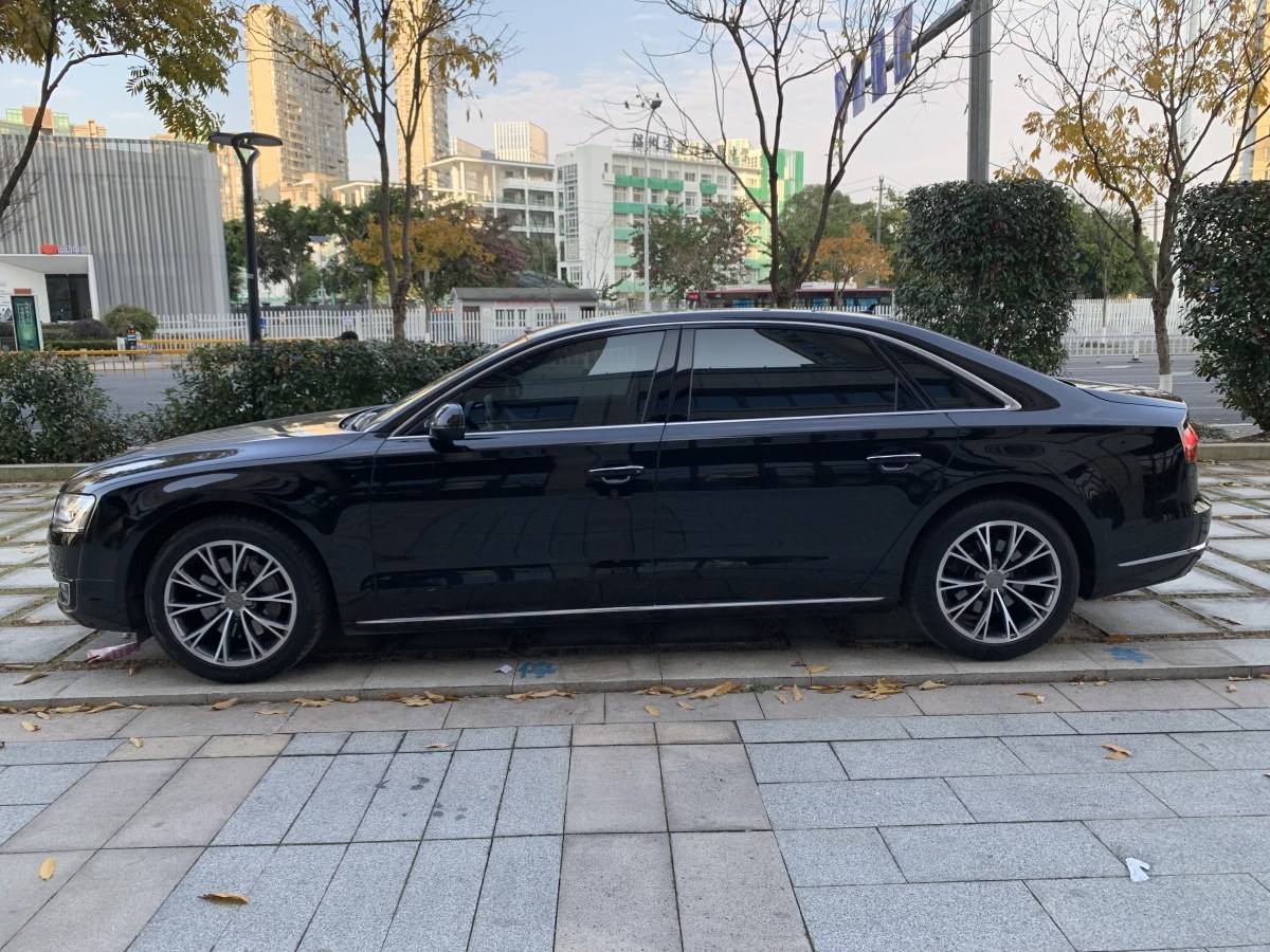 奧迪 奧迪A8  2017款 A8L 45 TFSI quattro豪華型圖片