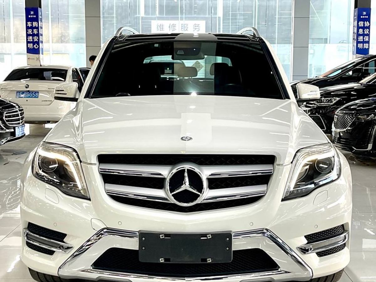 奔馳 奔馳GLK級  2015款 GLK 300 4MATIC 時(shí)尚型 極致版圖片