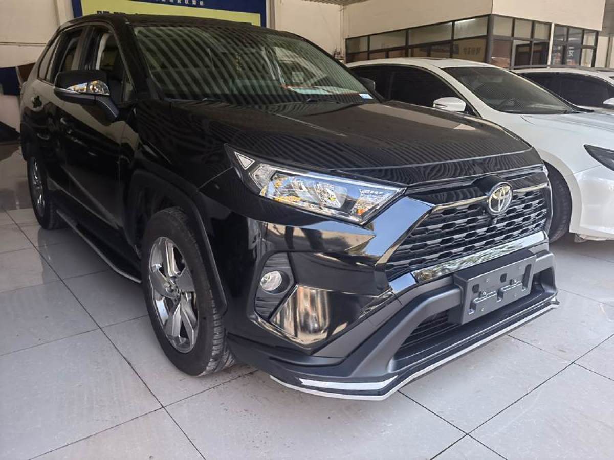 豐田 RAV4榮放  2020款 2.0L CVT兩驅(qū)風(fēng)尚版圖片