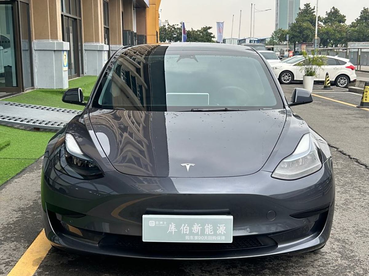 特斯拉 Model 3  2022款 改款 后輪驅(qū)動版圖片