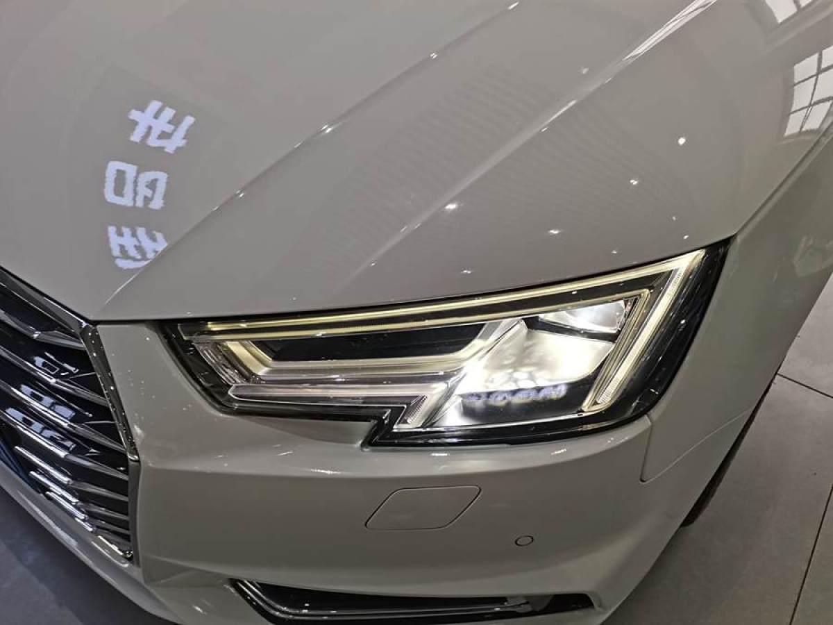 2020年4月奧迪 奧迪A4L  2019款 40 TFSI 進取型 國VI