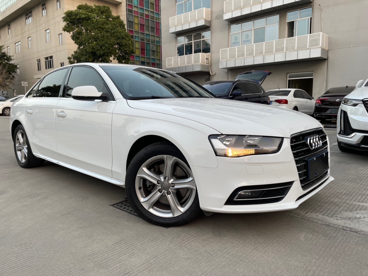 奥迪 奥迪A4L  2016款 35 TFSI 自动标准型图片