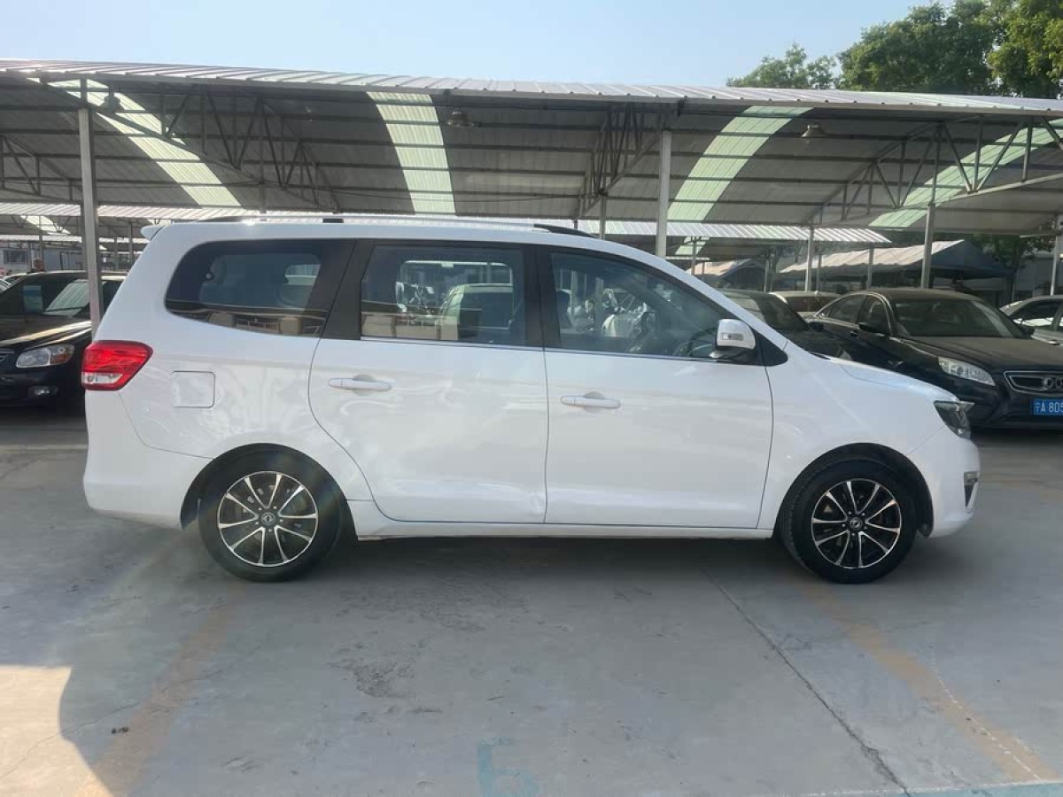 東風(fēng)風(fēng)行 風(fēng)行S500  2017款 1.5L 手動豪華型圖片