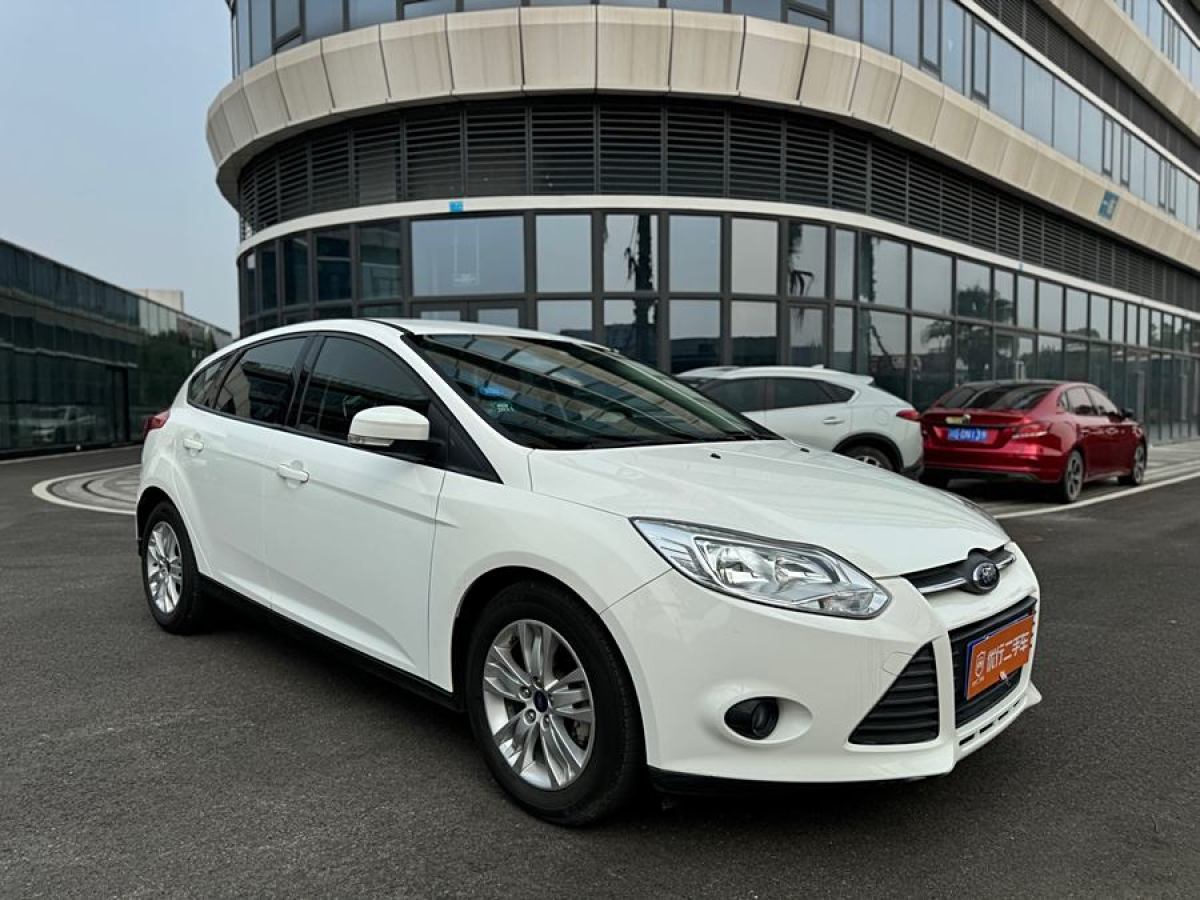 福特 ?？怂? 2012款 兩廂 1.6L 自動(dòng)舒適型圖片