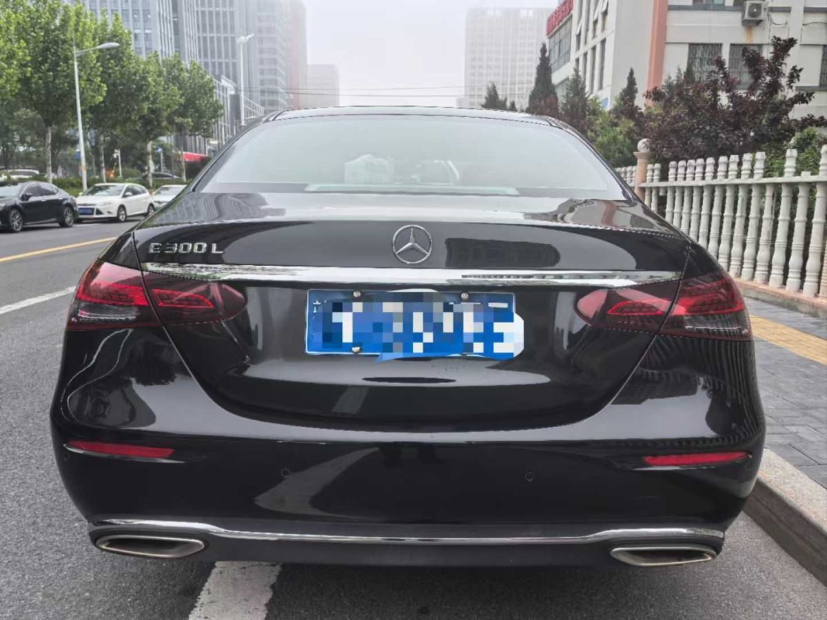 奔馳 奔馳E級  2023款 E 300 L 豪華型圖片