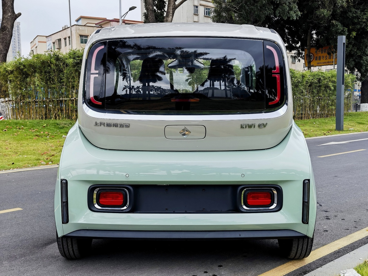 2024年10月寶駿 寶駿KiWi EV  2023款 大疆版 磷酸鐵鋰