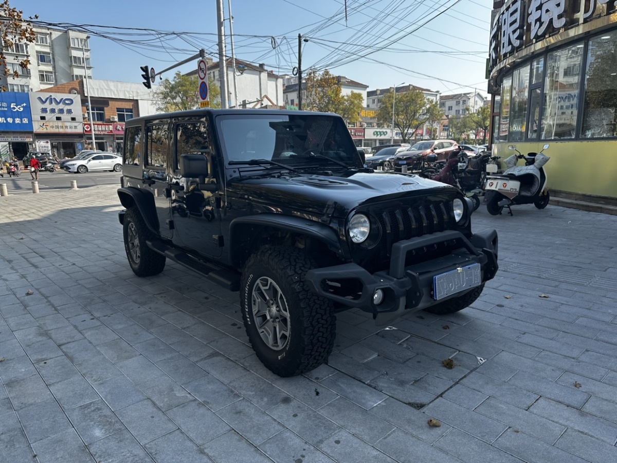 Jeep 牧馬人  2016款 3.0L Sahara 75周年致敬版圖片