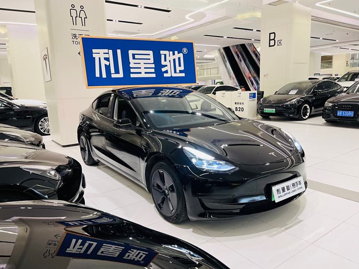 特斯拉 Model 3  2022款 改款 后輪驅(qū)動版圖片